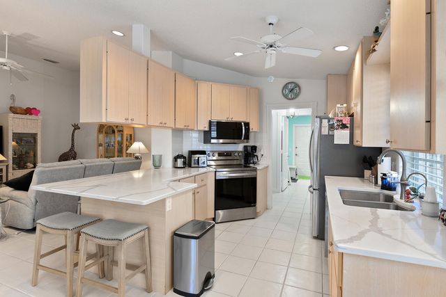 8285 SE Double Tree Drive, Hobe Sound, FL 33455