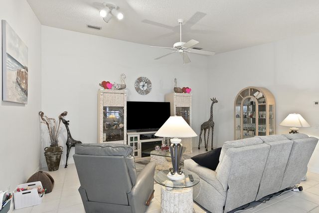 8285 SE Double Tree Drive, Hobe Sound, FL 33455