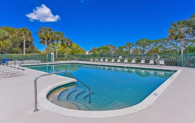 8285 SE Double Tree Drive, Hobe Sound, FL 33455