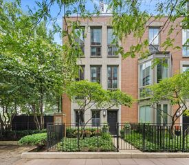 447 N McClurg Court 447, Chicago, IL 60611