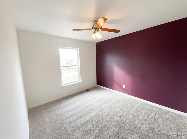 565 Crown Passage Drive, St Charles, MO 63303