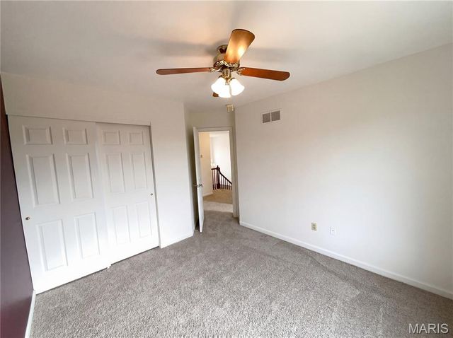 565 Crown Passage Drive, St Charles, MO 63303