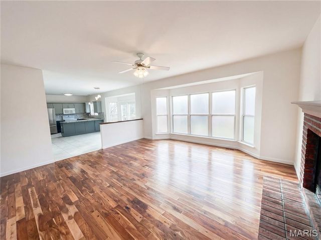 565 Crown Passage Drive, St Charles, MO 63303