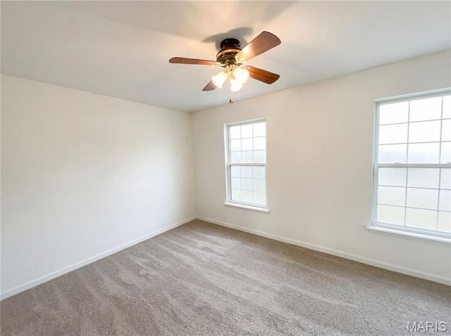 565 Crown Passage Drive, St Charles, MO 63303