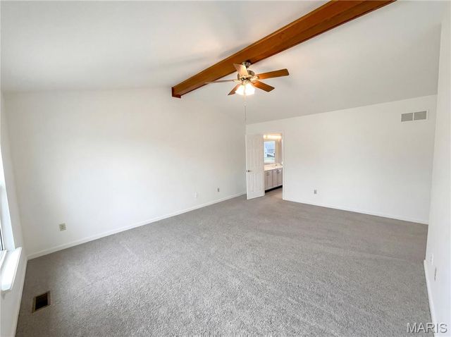 565 Crown Passage Drive, St Charles, MO 63303