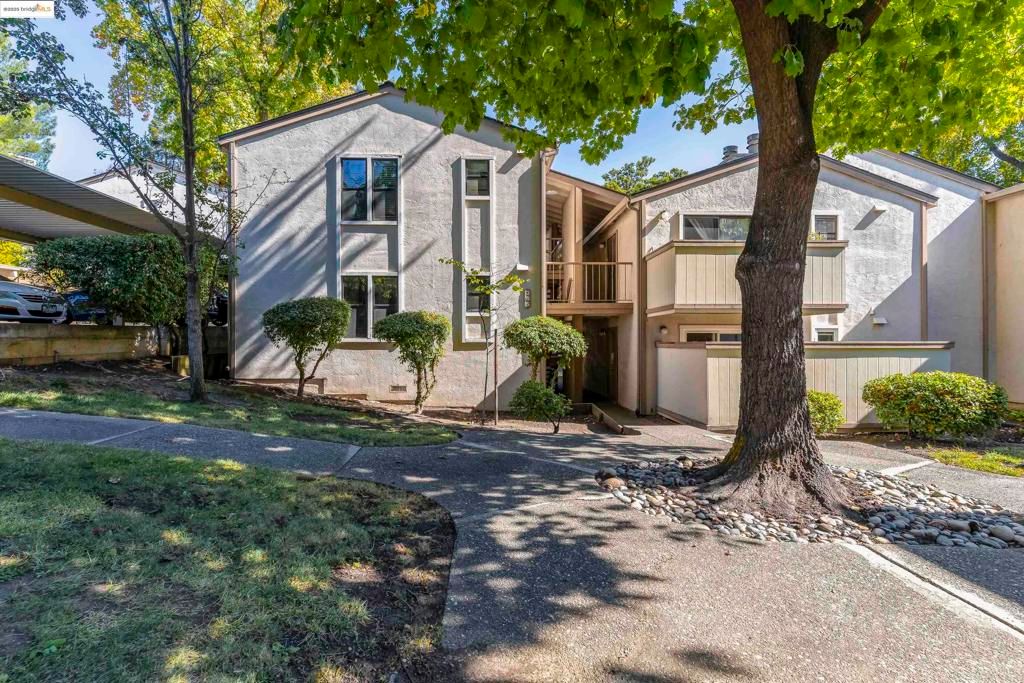 385 Camelback Rd 27, Pleasant Hill, CA 94523