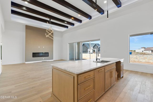 5659 RIO BONITO Circle, El Paso, TX 79932