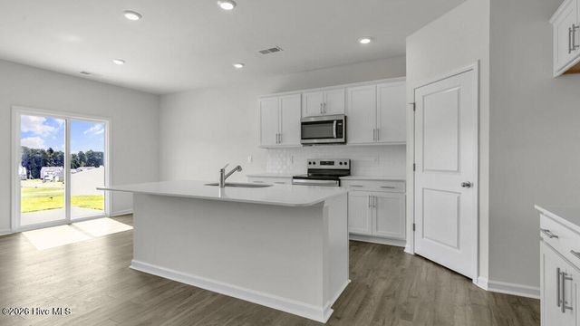 707 Lazy Elm Lane, Aberdeen, NC 28315