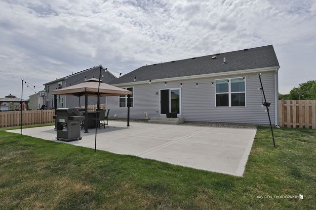 4808 Stillwater Road, Wonder Lake, IL 60097