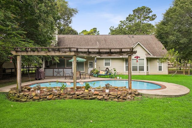 22806 Desert Willow Drive, Magnolia, TX 77355