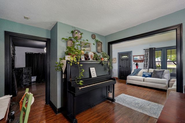 1141 North Dickerson, Springfield, MO 65803