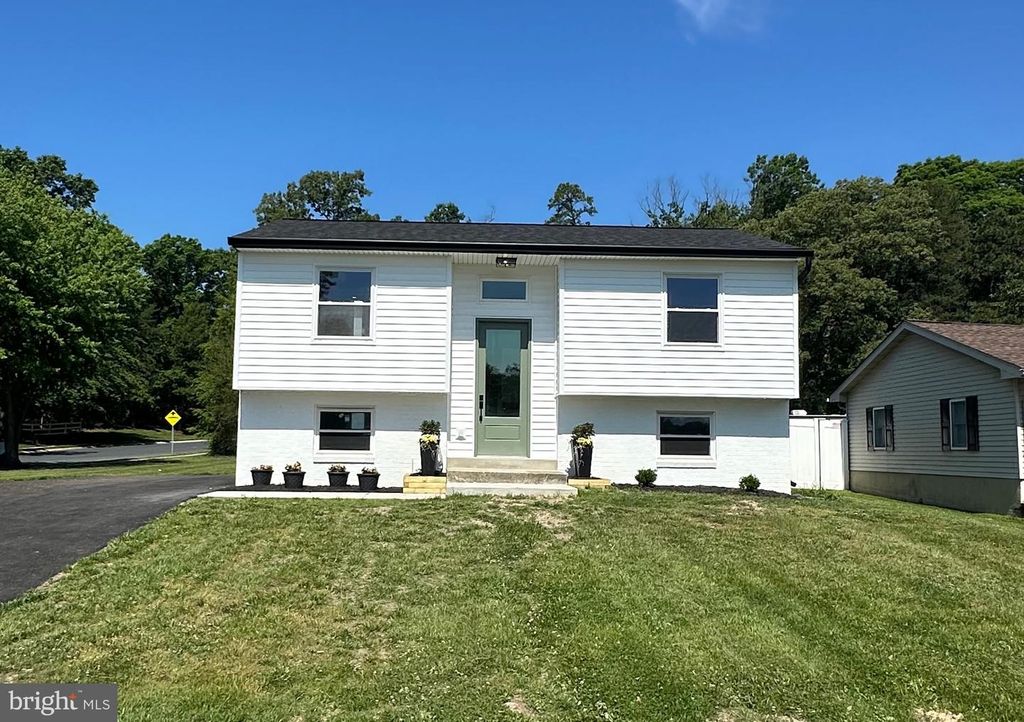 8140 SILO CT, Severn, MD 21144