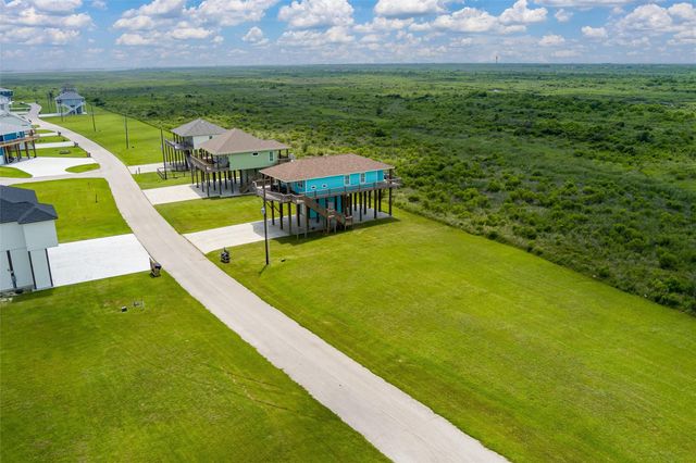 3729 Marble Street, Port Bolivar, TX 77650