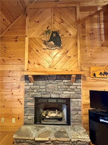 135 Adina Drive, Ellijay, GA 30540