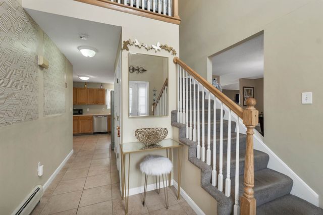 12 Chester Road, Derry, NH 03038