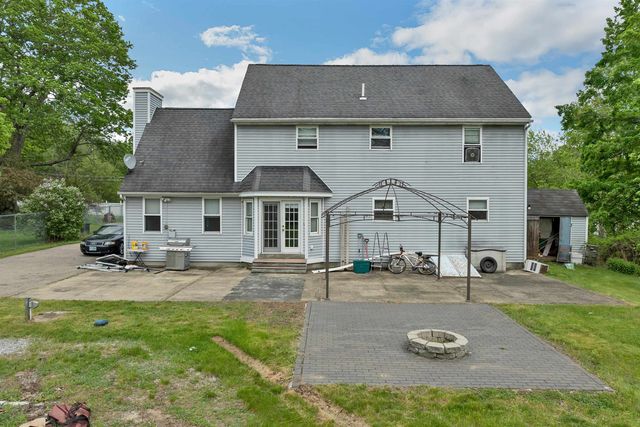 12 Chester Road, Derry, NH 03038