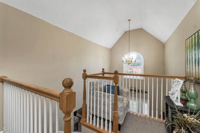 12 Chester Road, Derry, NH 03038