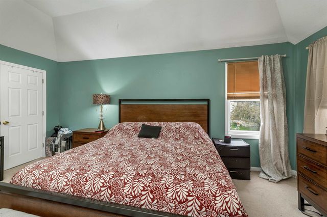 12 Chester Road, Derry, NH 03038