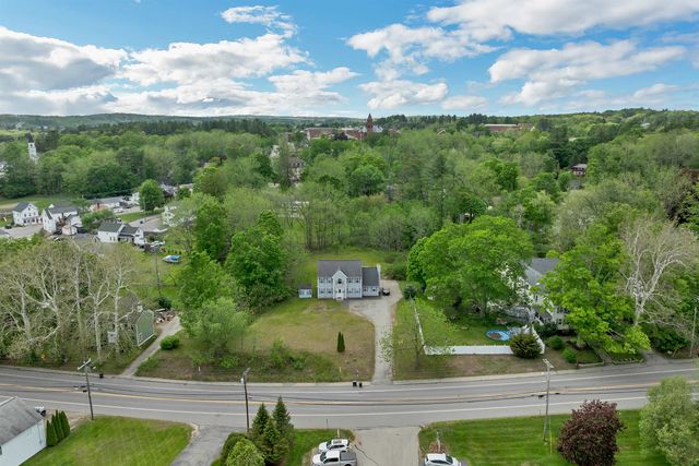 12 Chester Road, Derry, NH 03038