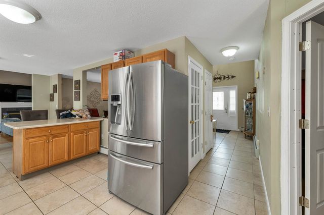 12 Chester Road, Derry, NH 03038