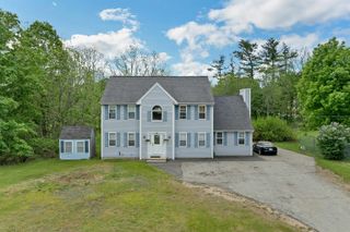 12 Chester Road, Derry, NH 03038