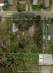 200 11TH AVENUE E, Bradenton, FL 34208