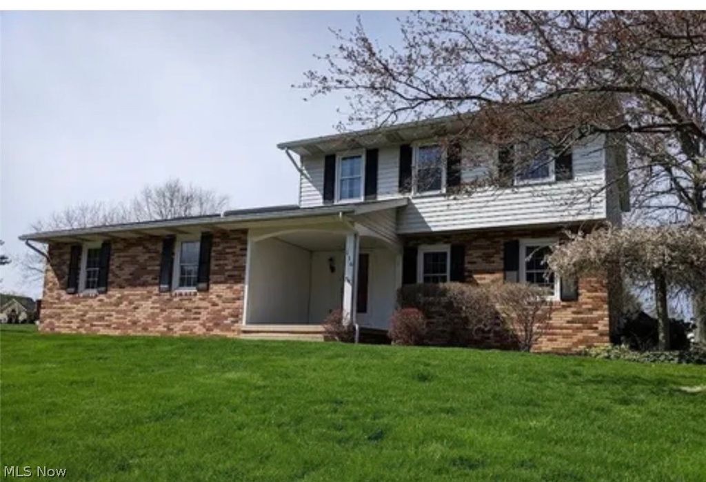 116 Briarwood Drive, Dalton, OH 44618