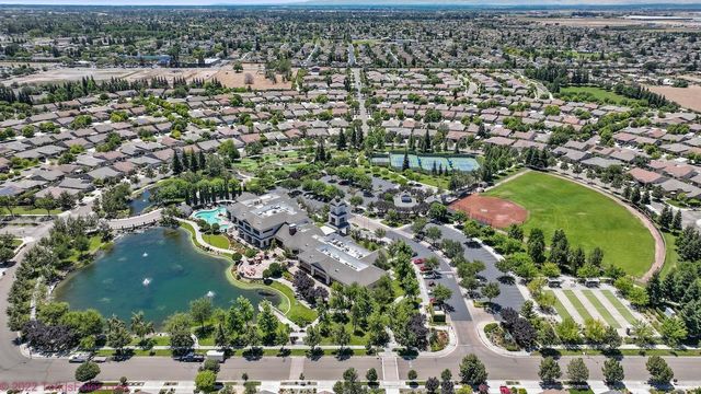 2507 Bellchase Dr, Manteca, CA 95336