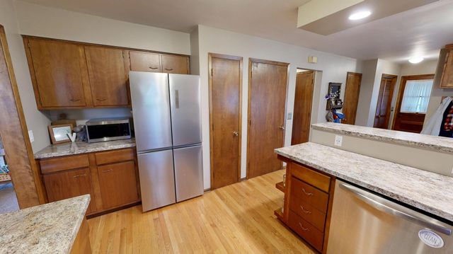 1112 15th Street SW, Willmar, MN 56201