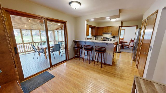 1112 15th Street SW, Willmar, MN 56201