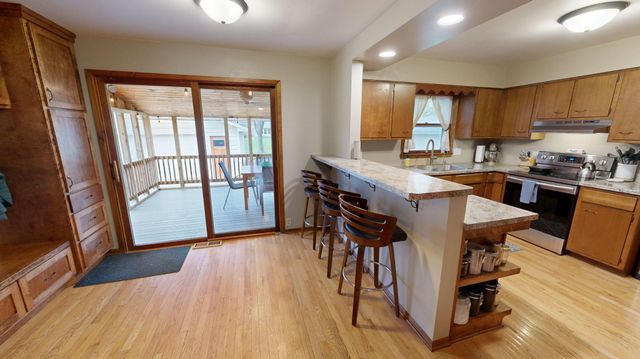 1112 15th Street SW, Willmar, MN 56201