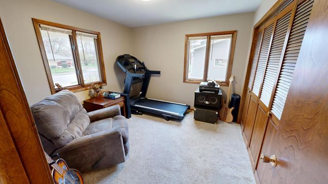 1112 15th Street SW, Willmar, MN 56201