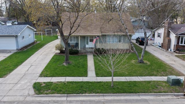 1112 15th Street SW, Willmar, MN 56201