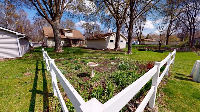 1112 15th Street SW, Willmar, MN 56201