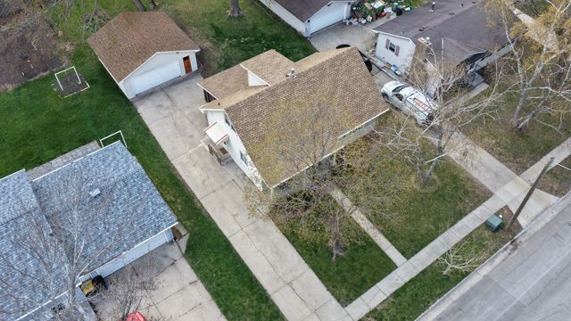 1112 15th Street SW, Willmar, MN 56201