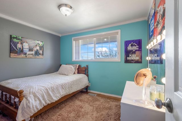1437 NE Brown Drive, Madras, OR 97741