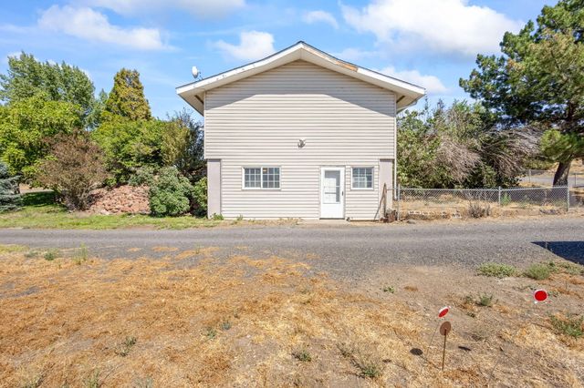 1437 NE Brown Drive, Madras, OR 97741