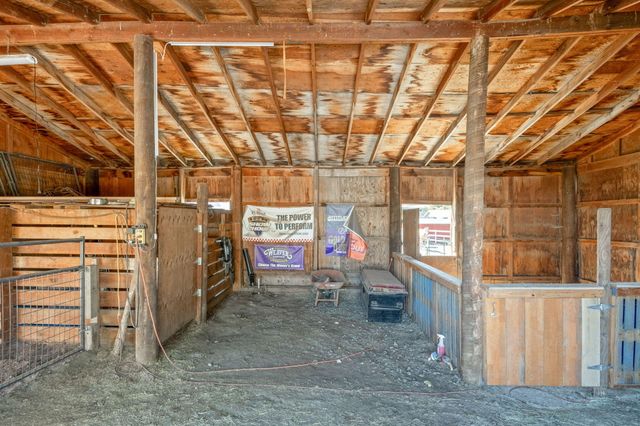 1437 NE Brown Drive, Madras, OR 97741