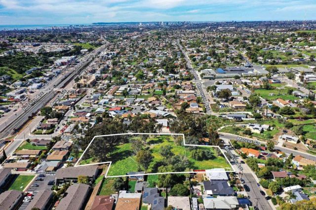 701 66th, San Diego, CA 92114