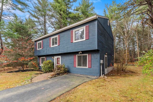 8 Iroquois Circle, Londonderry, NH 03053