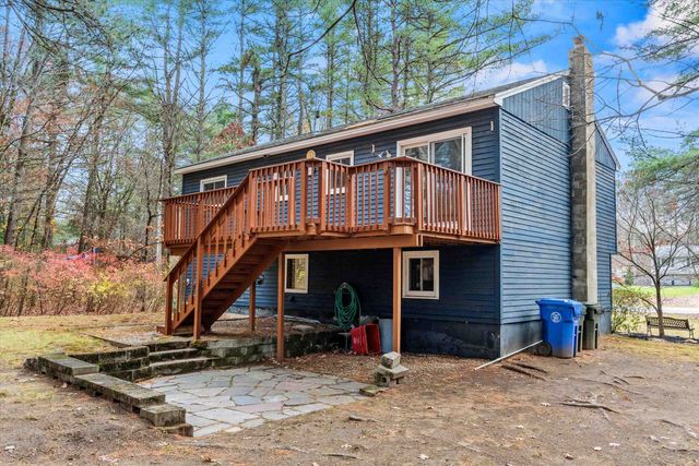 8 Iroquois Circle, Londonderry, NH 03053