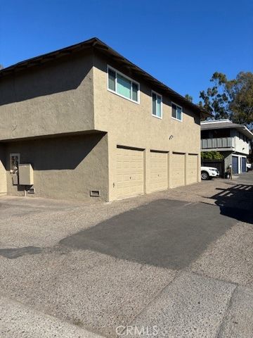2318 Franzen, Santa Ana, CA 92705
