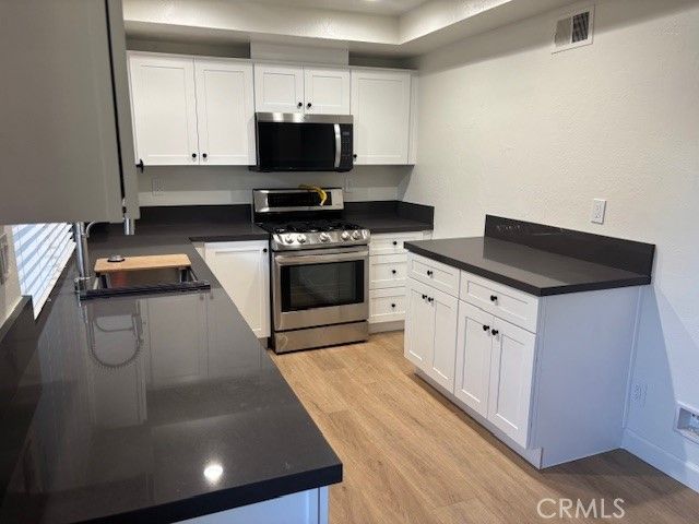 2318 Franzen, Santa Ana, CA 92705