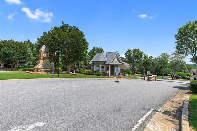2373 Bronze Oak Lane, Braselton, GA 30517