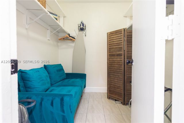 735 NE 15th St 1-4, Fort Lauderdale, FL 33304