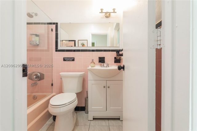 735 NE 15th St 1-4, Fort Lauderdale, FL 33304