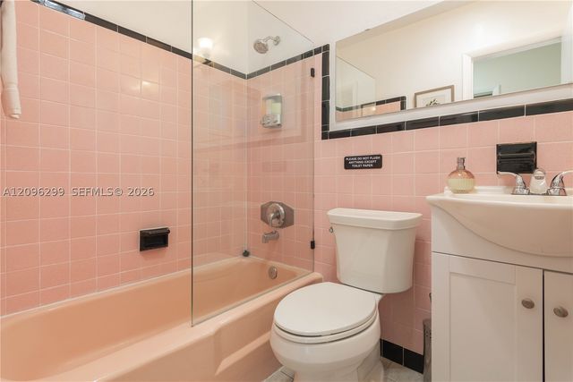 735 NE 15th St 1-4, Fort Lauderdale, FL 33304