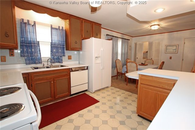 302 Campbell Avenue, Pratt, WV 26152