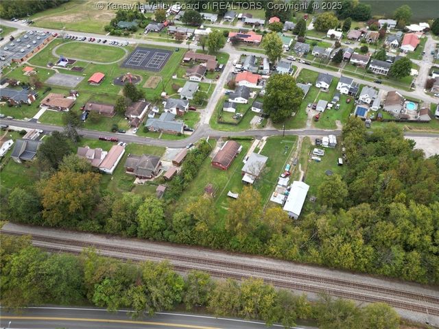 302 Campbell Avenue, Pratt, WV 26152