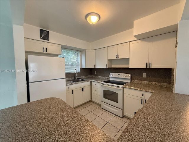 301 N 70th Ave 0, Hollywood, FL 33024